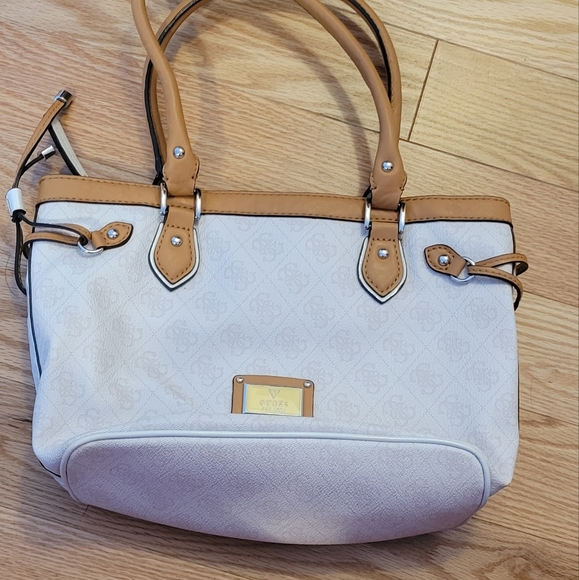 Guess Handbags - Guess purse